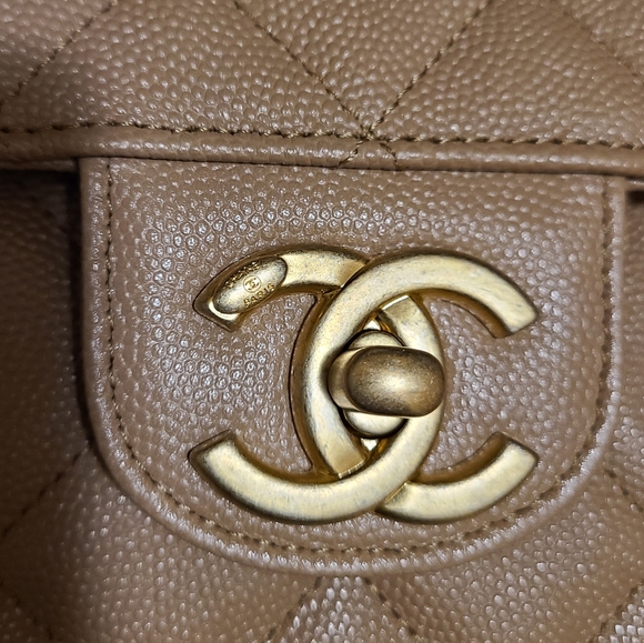 Chanel Caviar Flap Bag - Picture 6 of 8